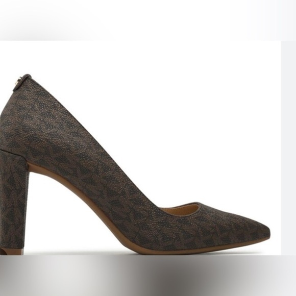 Michael Kors Abbi Flex Brown Logo Print Pumps‎ size 10 new - Picture 1 of 2
